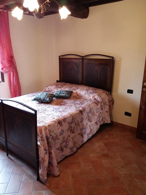 Agriturismo Il Melo Valfabbrica Kültér fotó