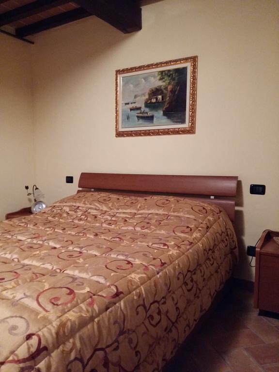 Agriturismo Il Melo Valfabbrica Kültér fotó