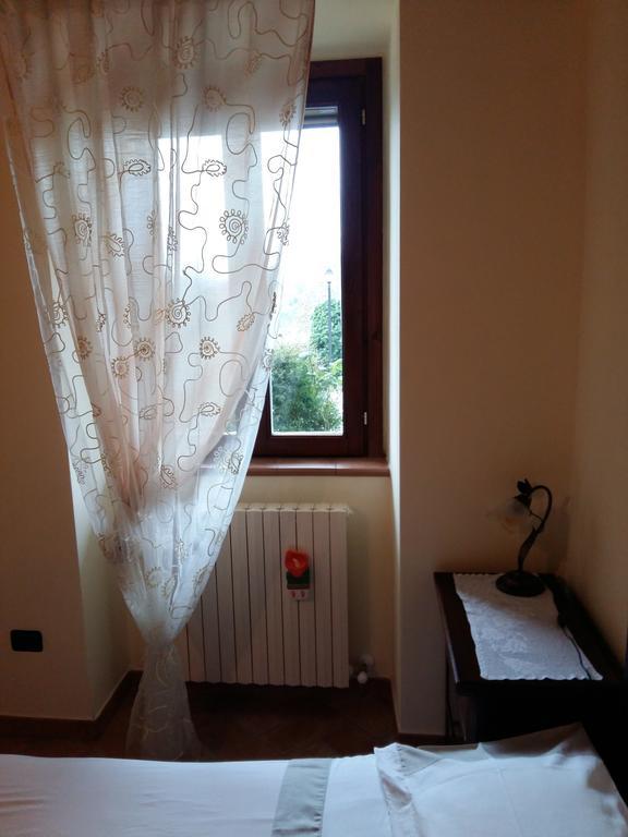 Agriturismo Il Melo Valfabbrica Kültér fotó
