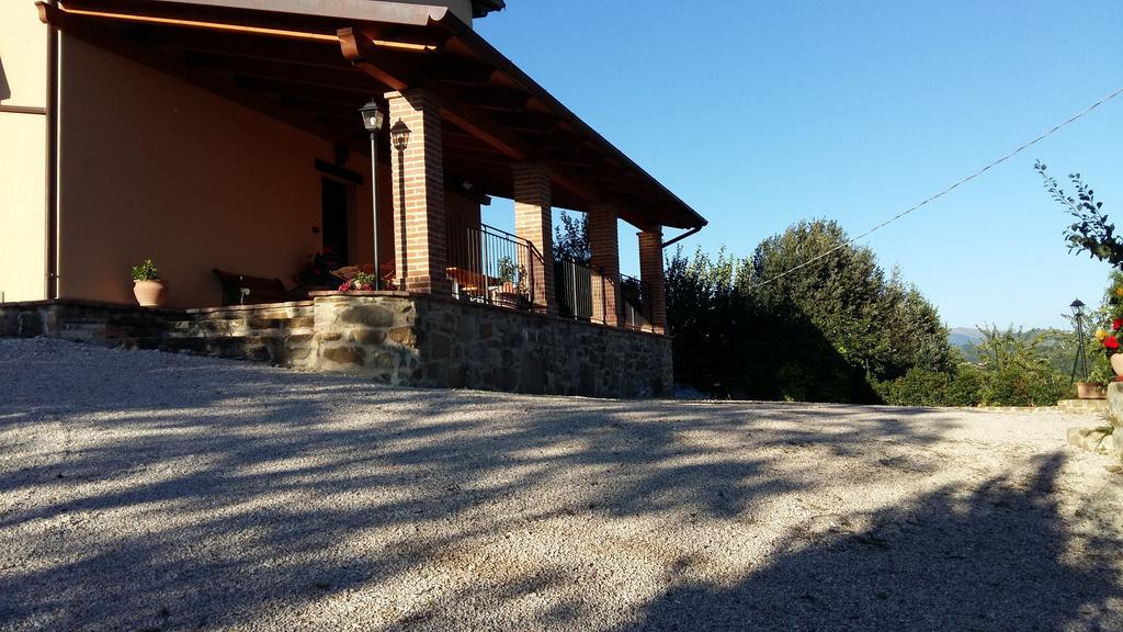 Agriturismo Il Melo Valfabbrica Kültér fotó