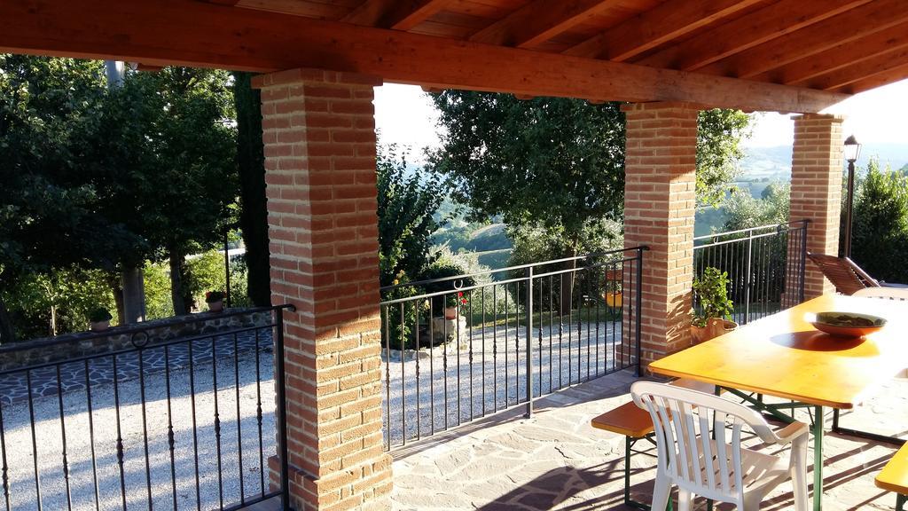 Agriturismo Il Melo Valfabbrica Kültér fotó