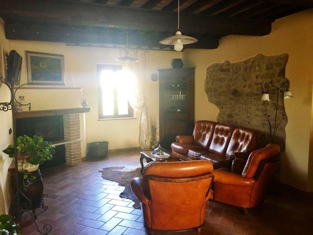 Agriturismo Il Melo Valfabbrica Kültér fotó