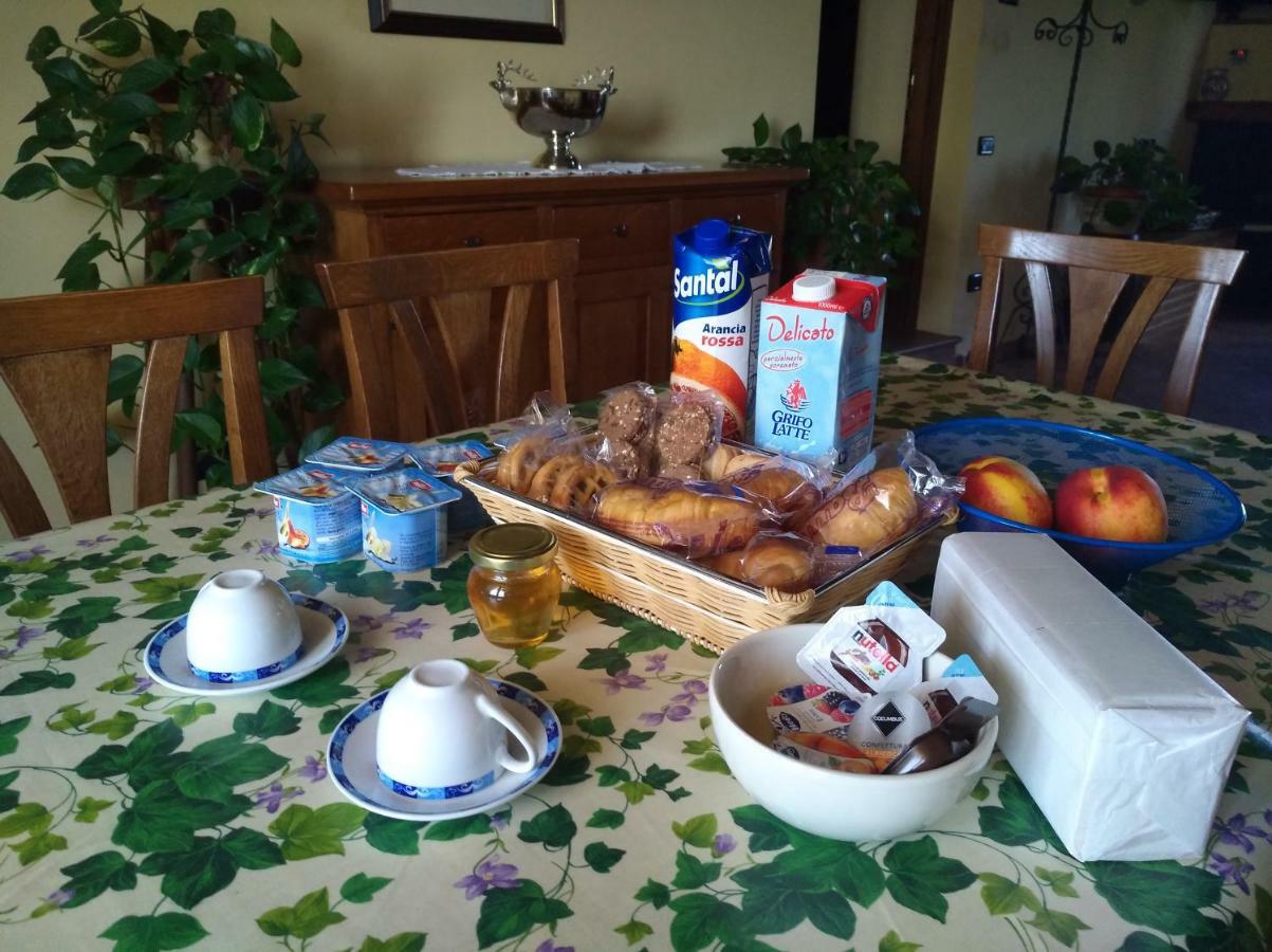 Agriturismo Il Melo Valfabbrica Kültér fotó